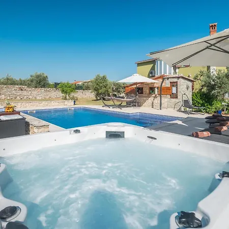 Casa vacanze Lovely In Galižana